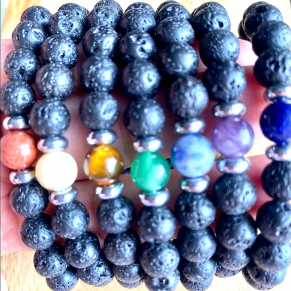 Lava Rock Diffuser Bracelet. - Picture 4 of 7